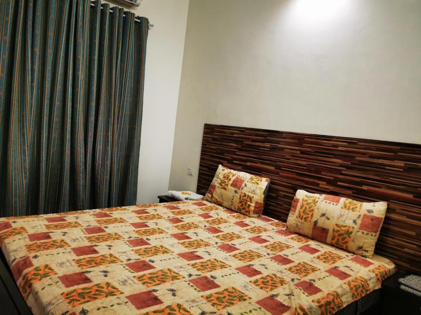 Gulshan Guest House การาจี ภายนอก รูปภาพ