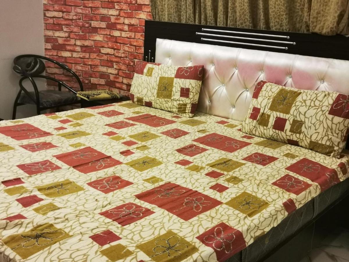 Gulshan Guest House การาจี ภายนอก รูปภาพ