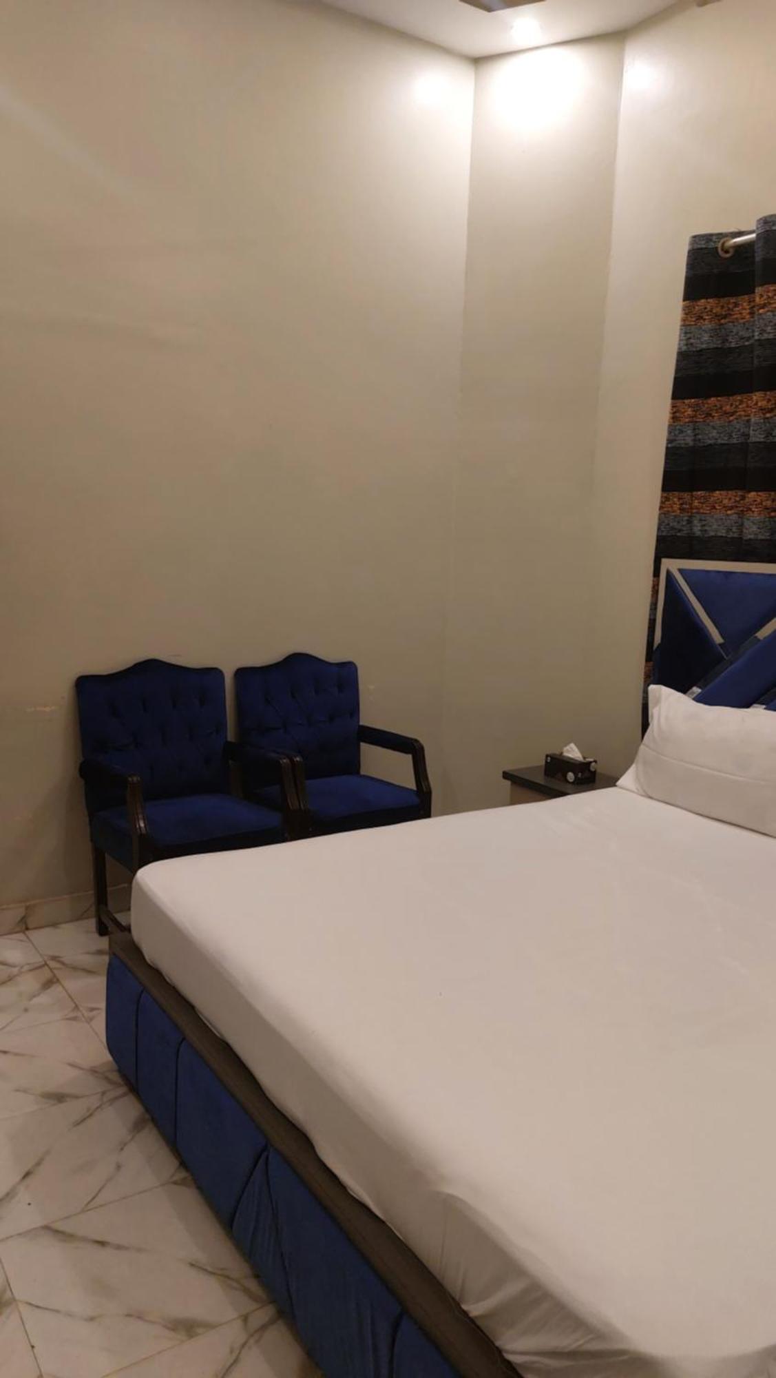 Gulshan Guest House การาจี ภายนอก รูปภาพ