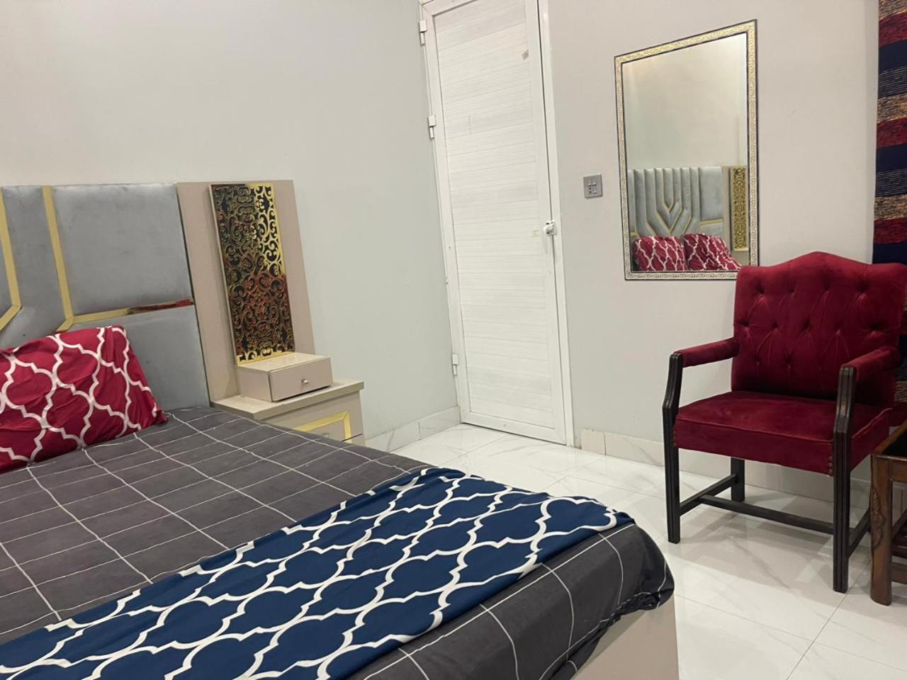 Gulshan Guest House การาจี ภายนอก รูปภาพ